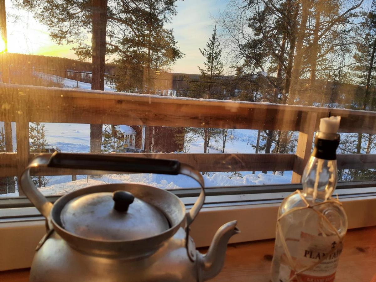 Kalix Riverside Inn, Farm Timbering エクステリア 写真