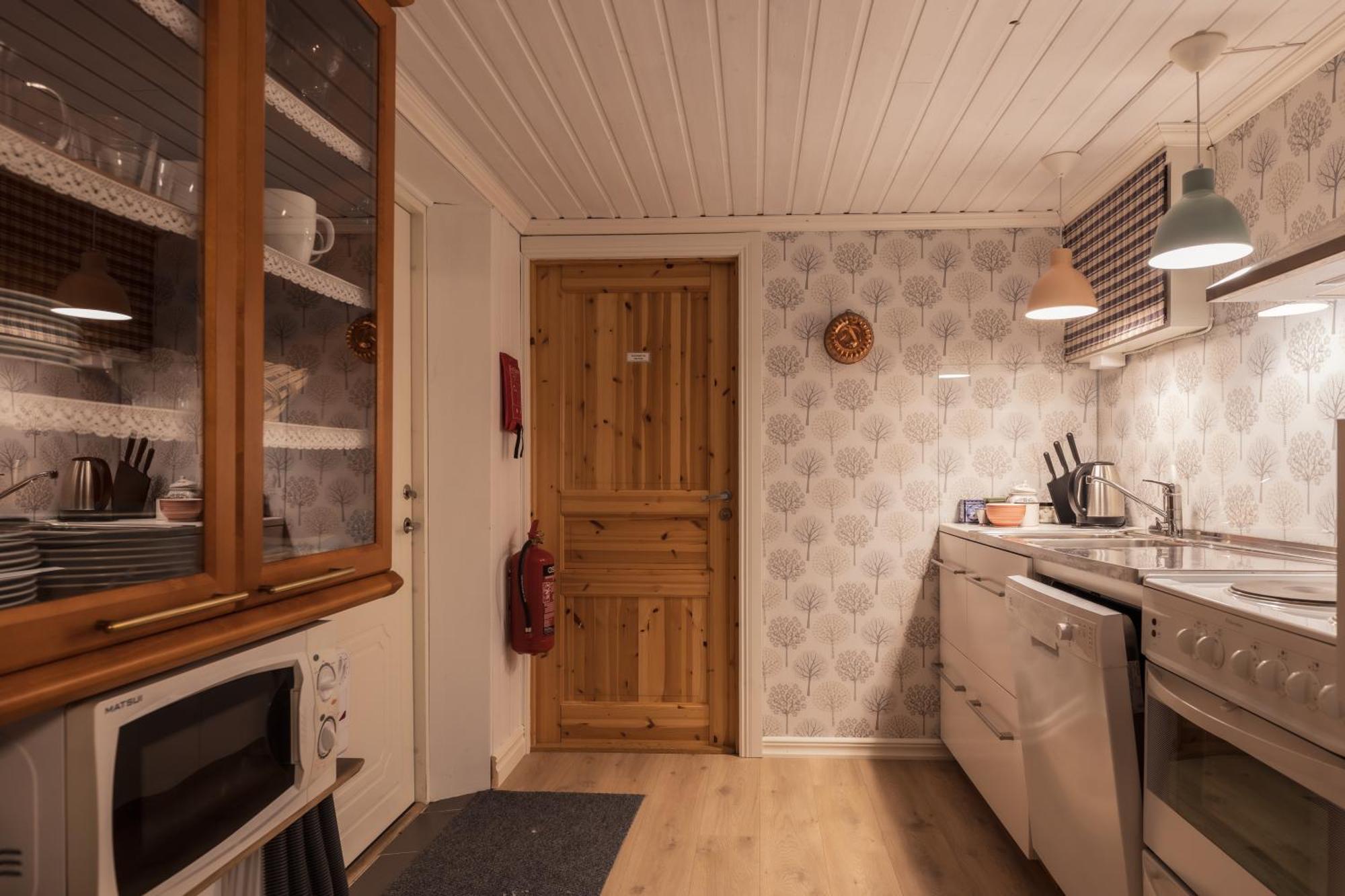 Kalix Riverside Inn, Farm Timbering エクステリア 写真