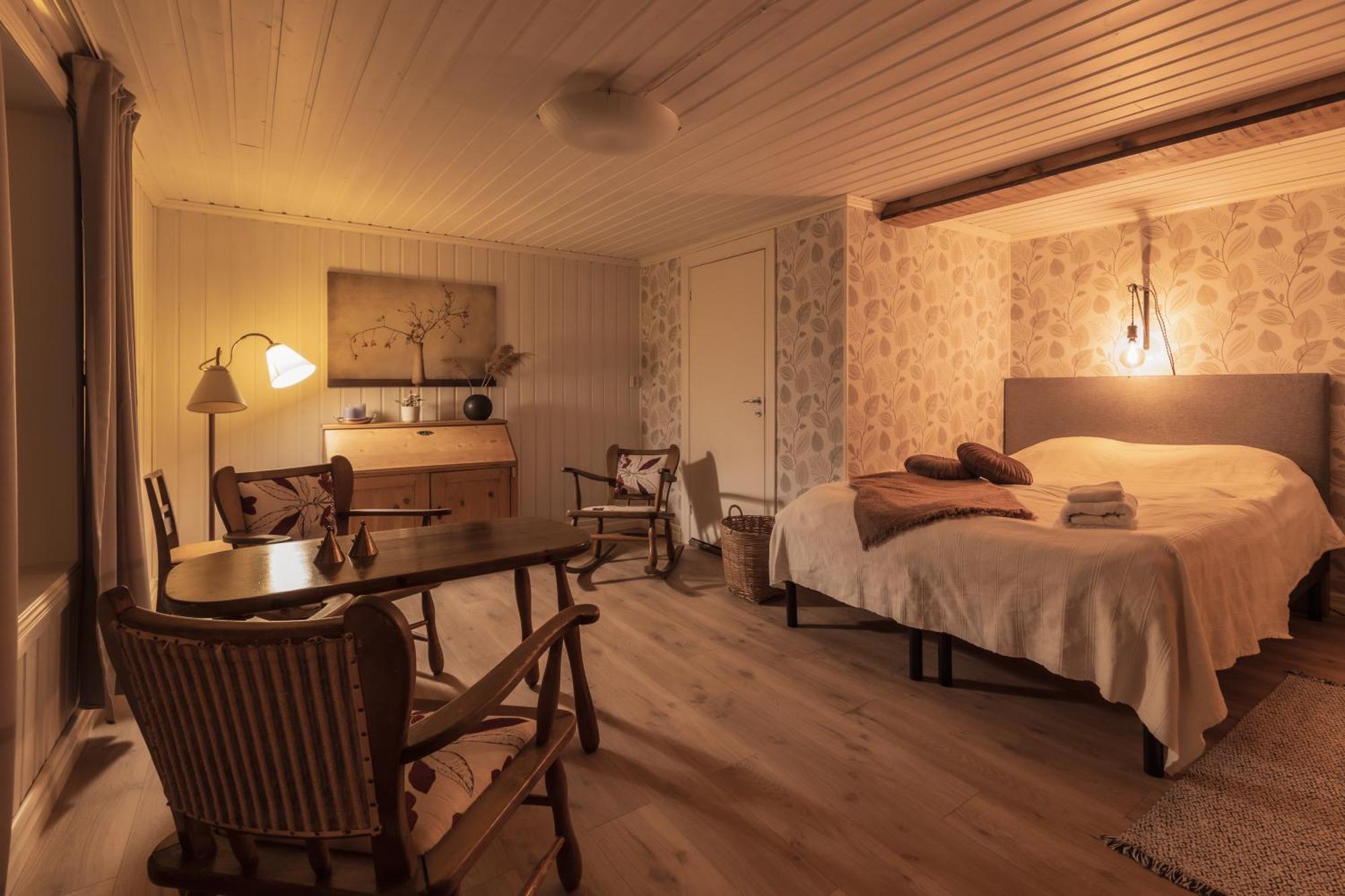 Kalix Riverside Inn, Farm Timbering エクステリア 写真